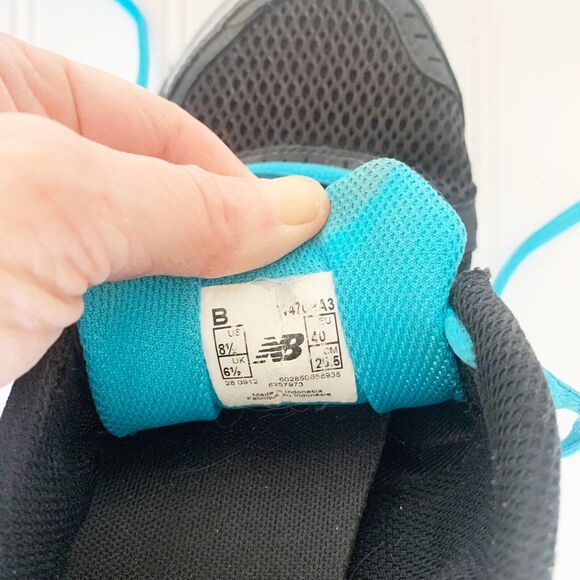 New Balance 470 V3 Women's Running Sneakers Size 8.5 B Black Blue Lace Up - Picture 9 of 10